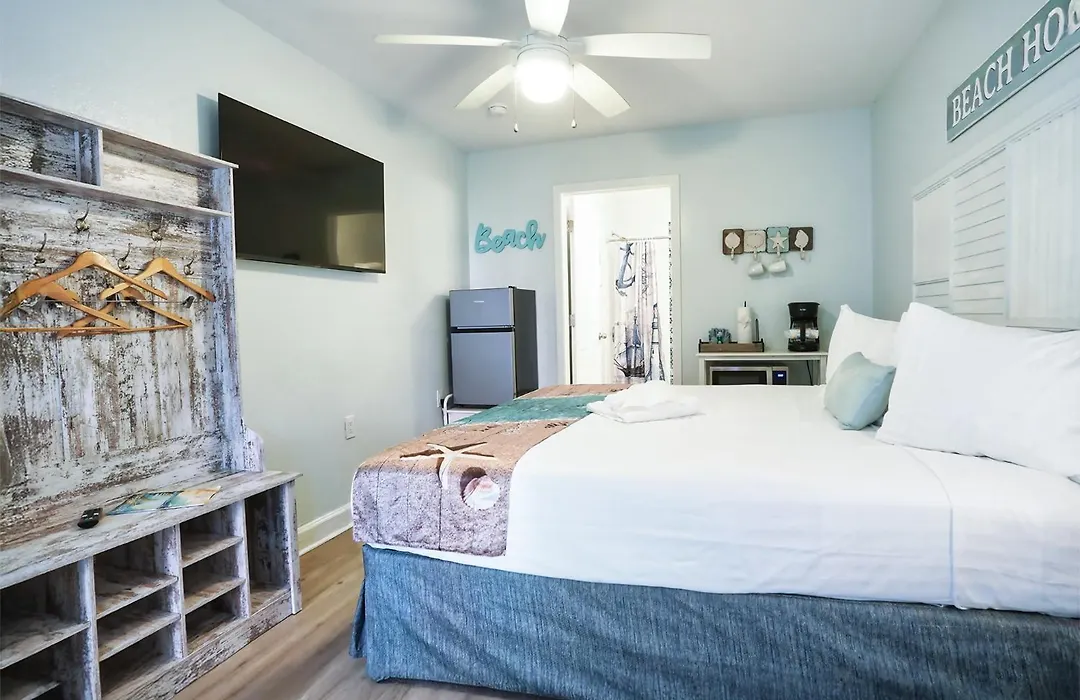 Lighthouse Resort: Inn & Suites-1